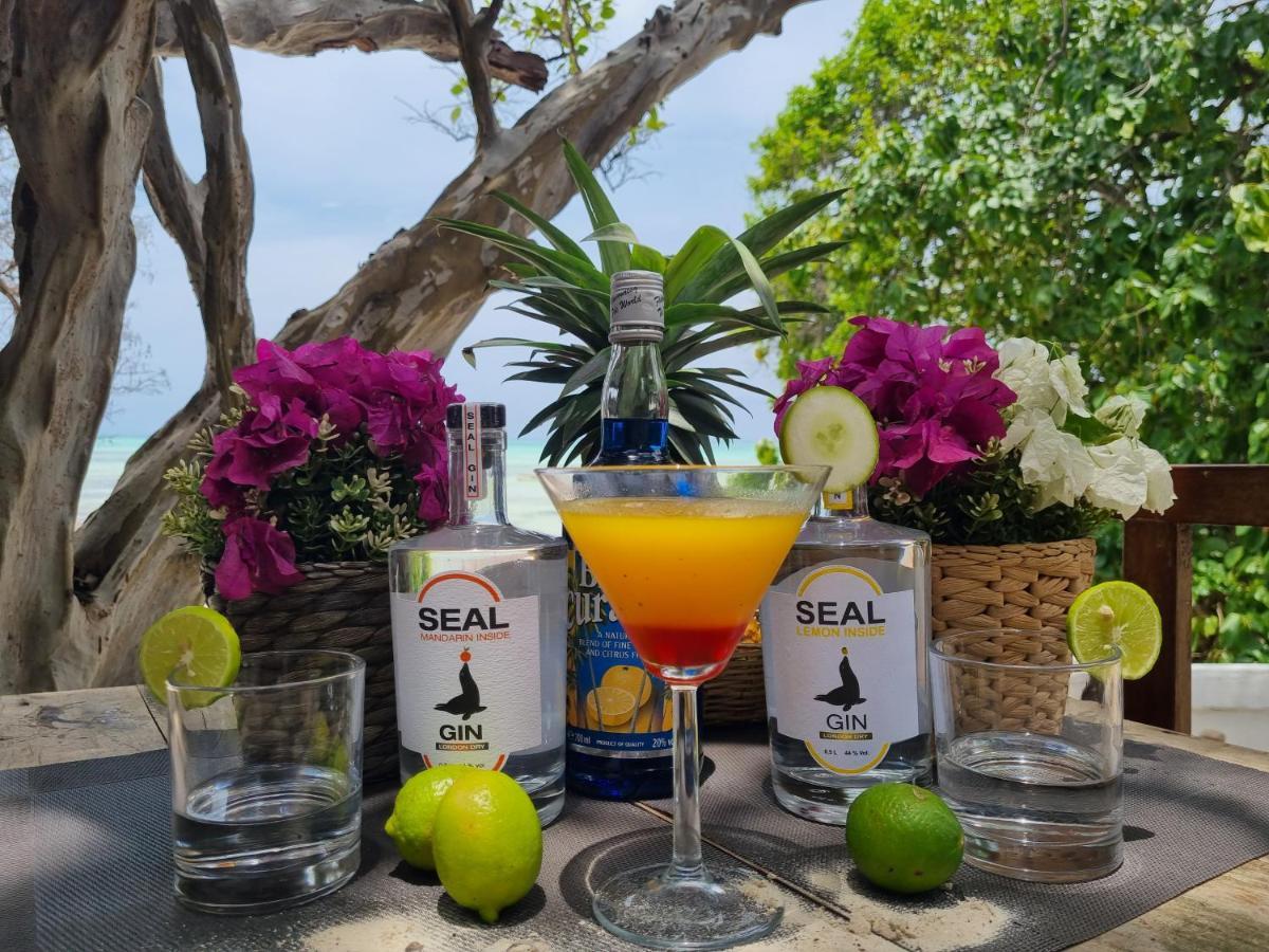גאמביאני Red Monkey Beach Lodge מראה חיצוני תמונה