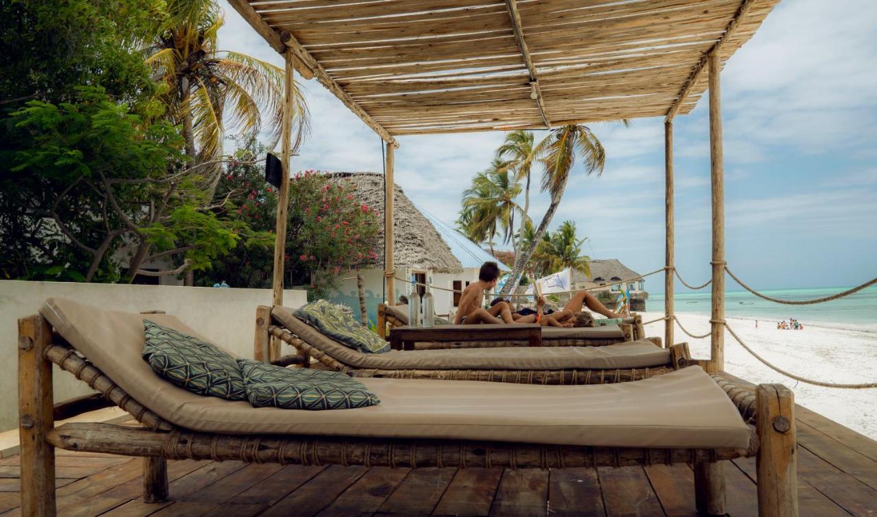 גאמביאני Red Monkey Beach Lodge מראה חיצוני תמונה