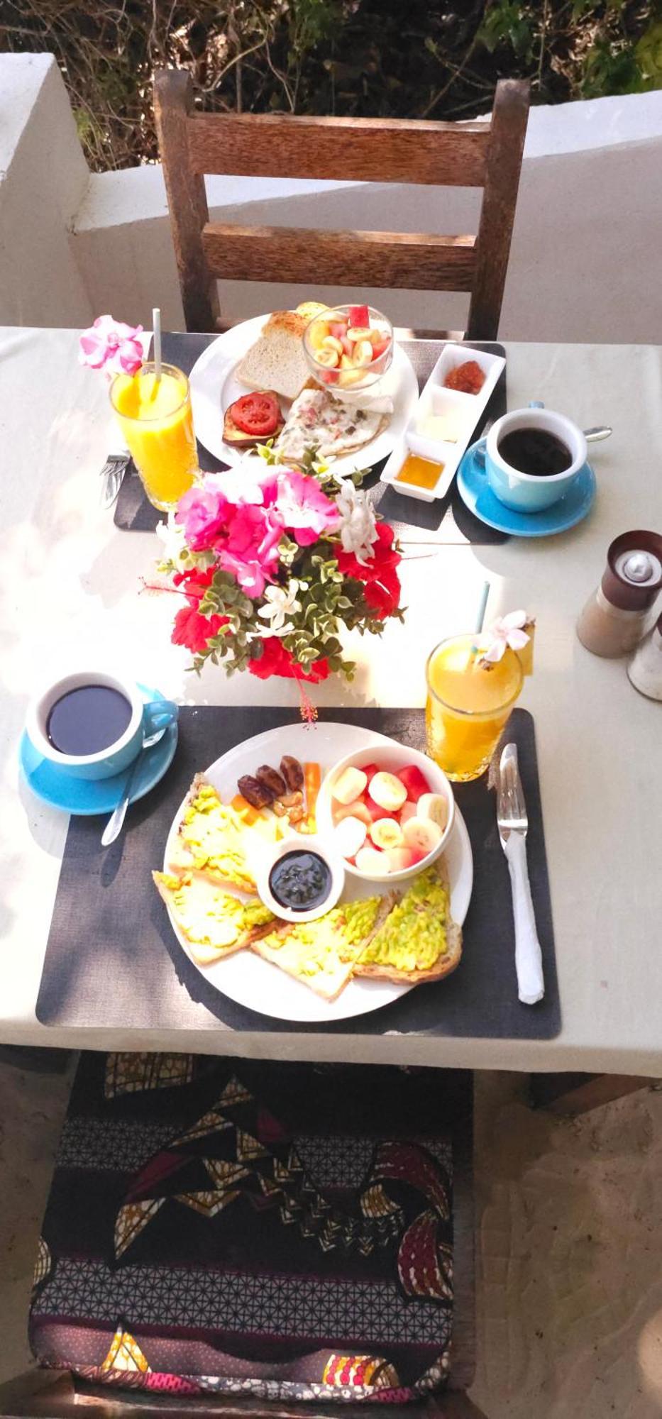 גאמביאני Red Monkey Beach Lodge מראה חיצוני תמונה
